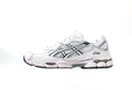 Gel-NYC White Carrier Grey
