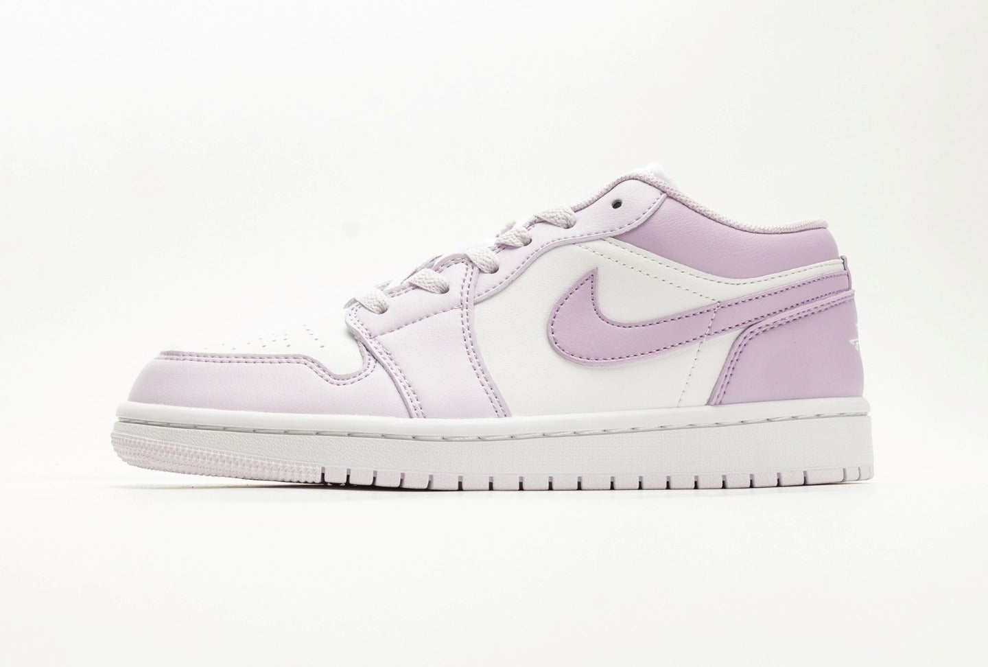 Air Jordan 1 Low Barely Grape Violet Mist