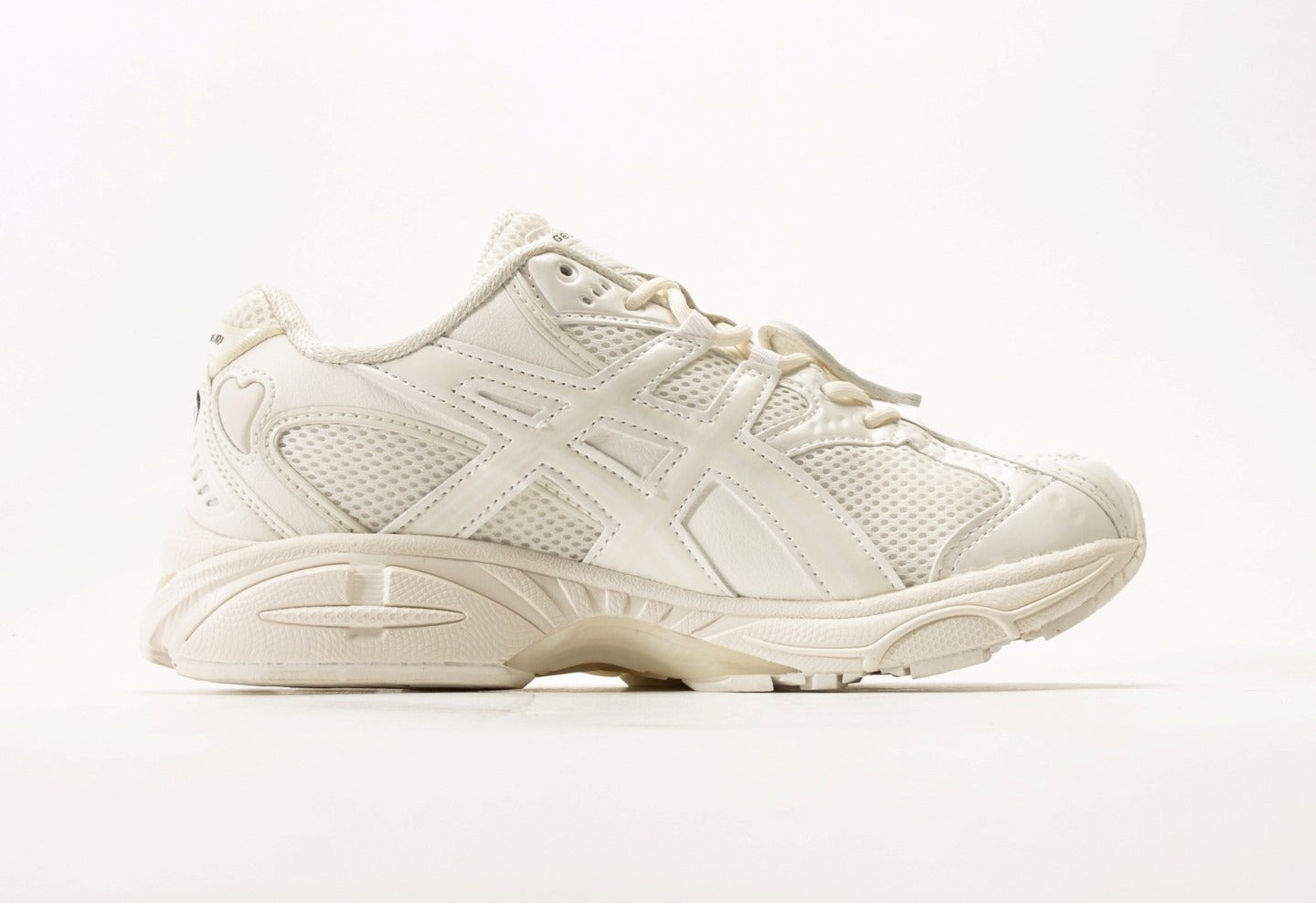 Gel-Nimbus 10.1 Kimh?kim Off White