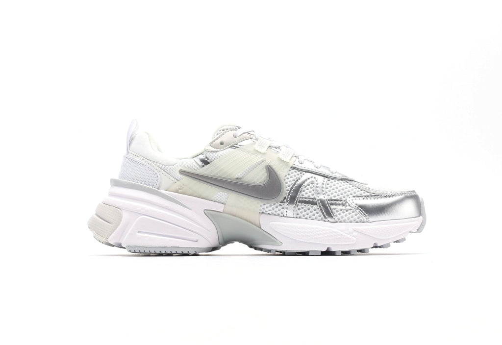 V2K Run "Metallic Silver White"
