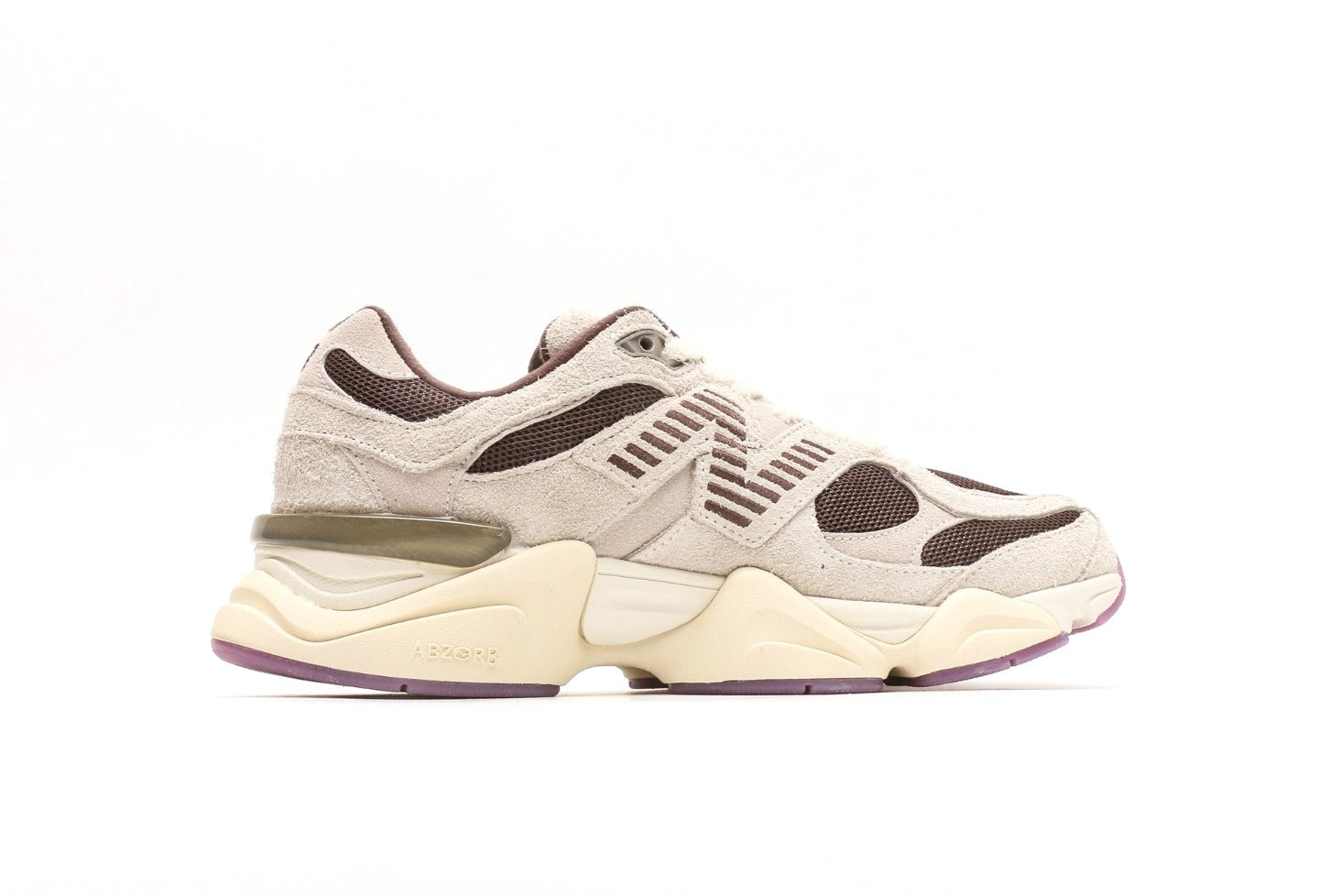 Sydney's Signature x New Balance 9060 Linen