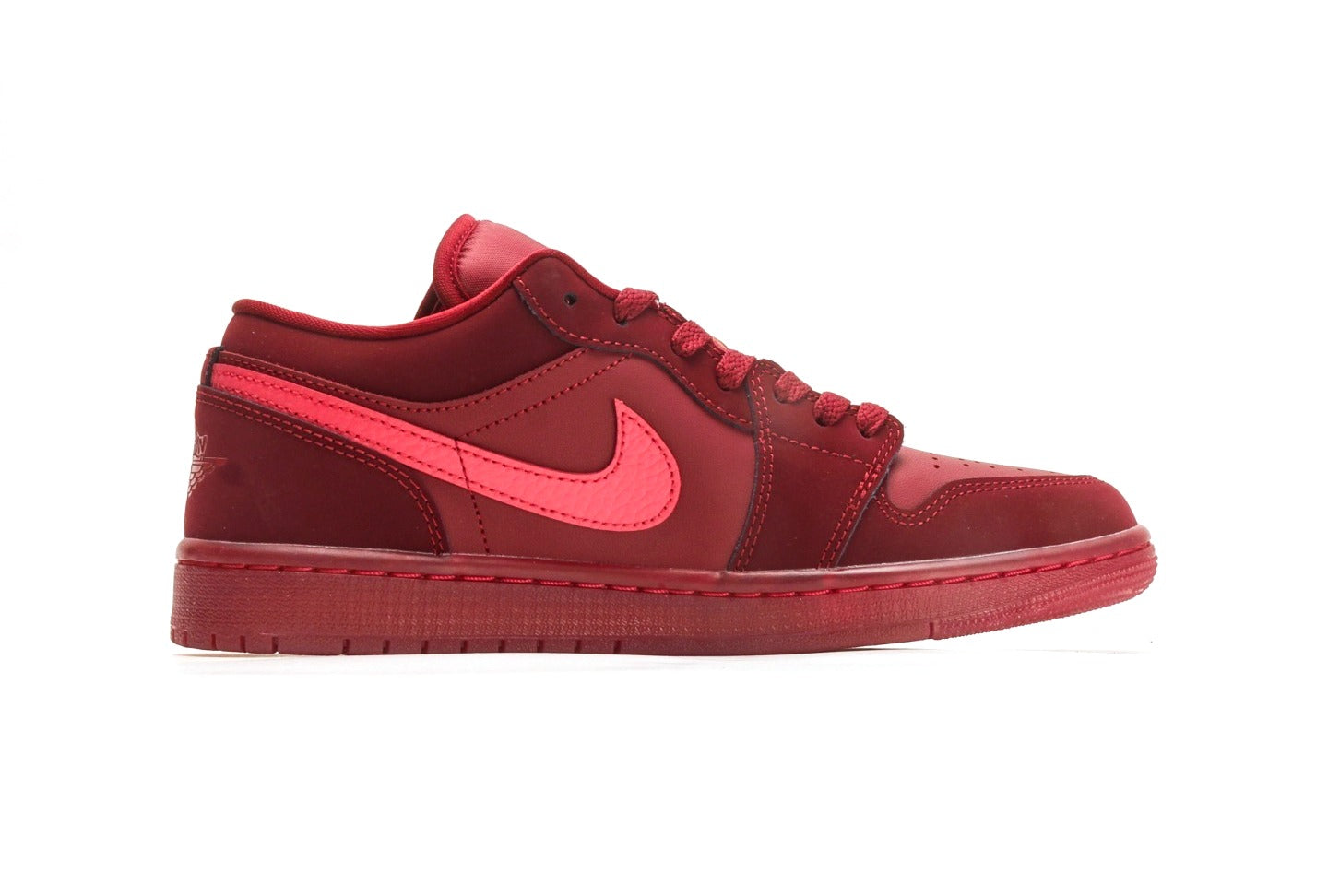 Air Jordan 1 Low SE Valentine's Day