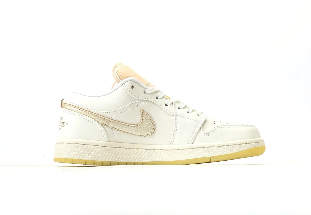 Air Jordan 1 Metallic Team Gold