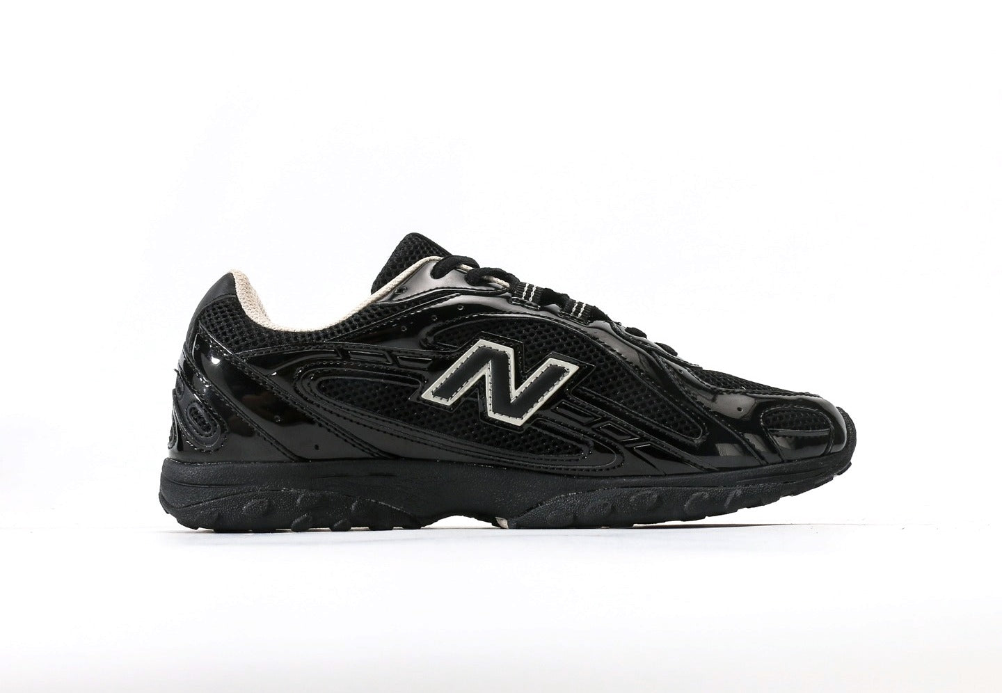 New Balance 204L Black Timberwolf