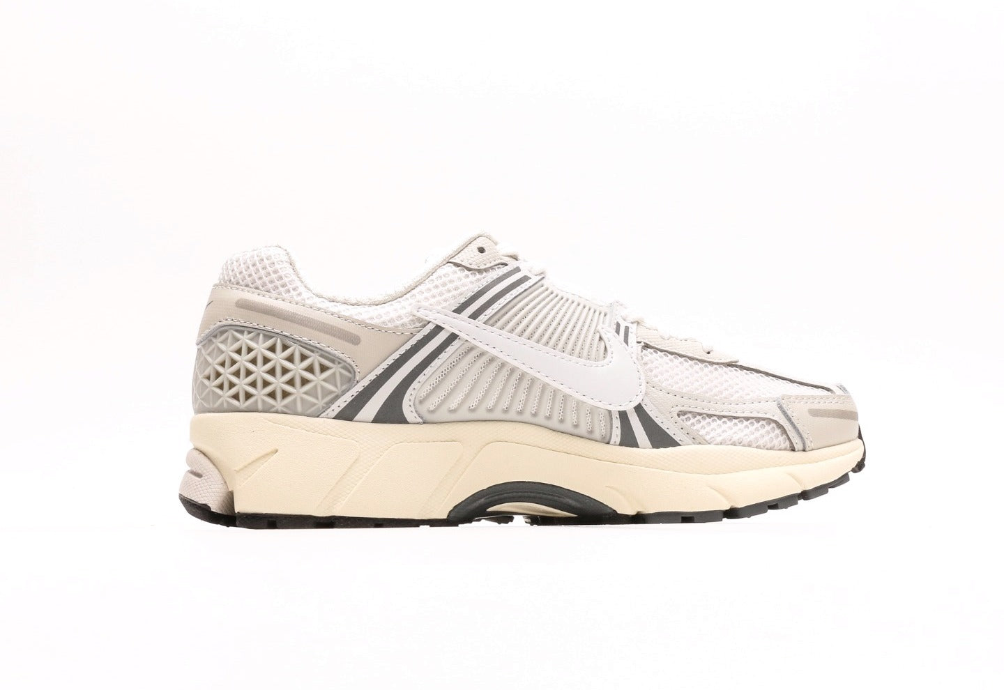 Zoom Vomero 5 "Platinum Tint"