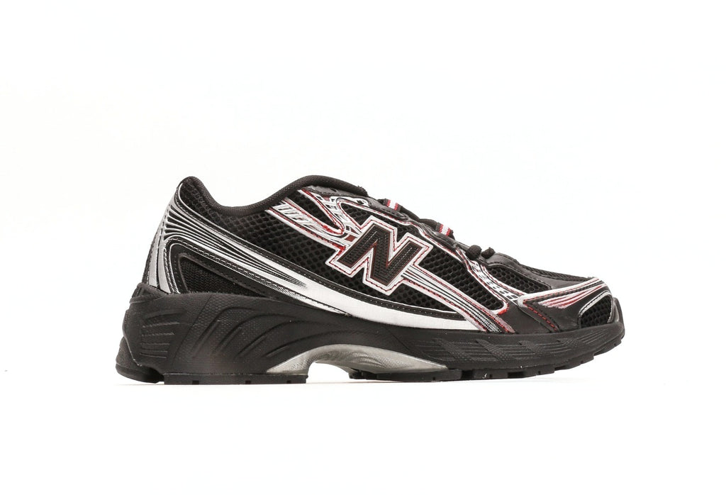 New Balance 740