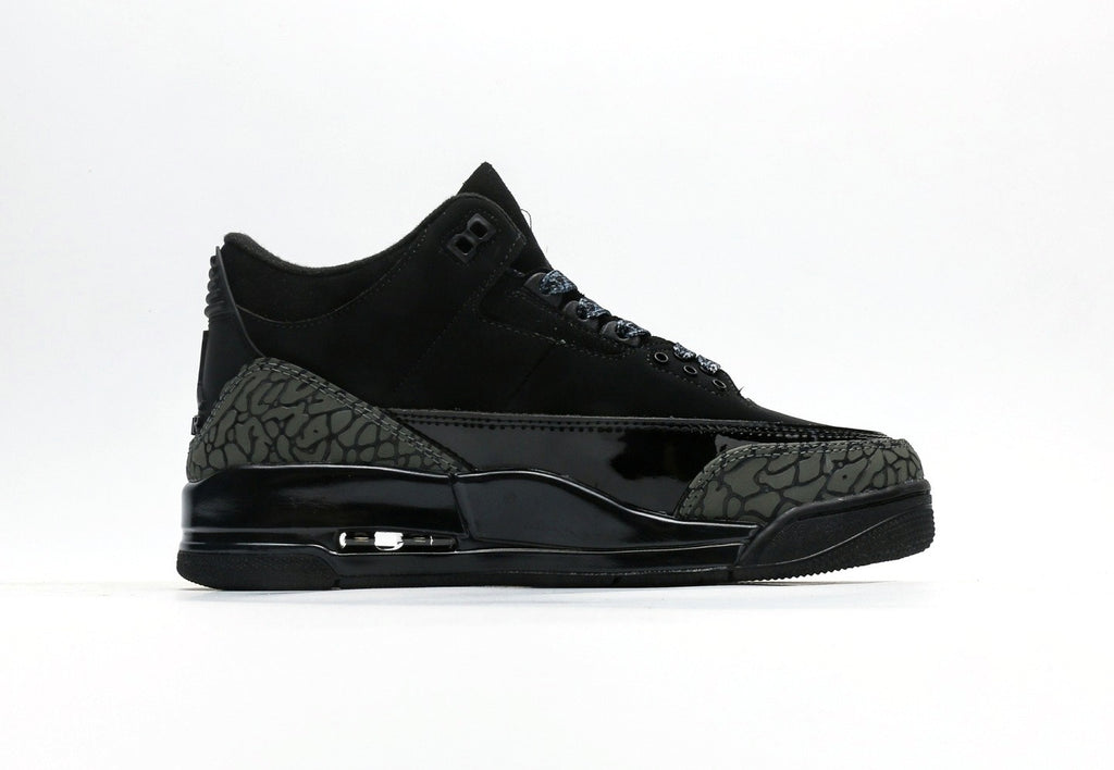 Air Jordan 3 Retro "Black Cat"