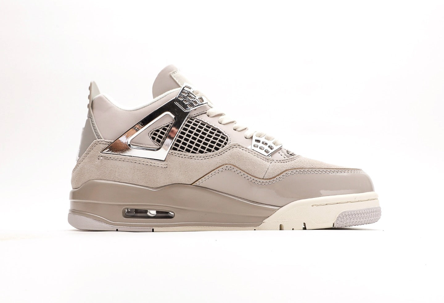 Air Jordan 4 "Frozen Moments"