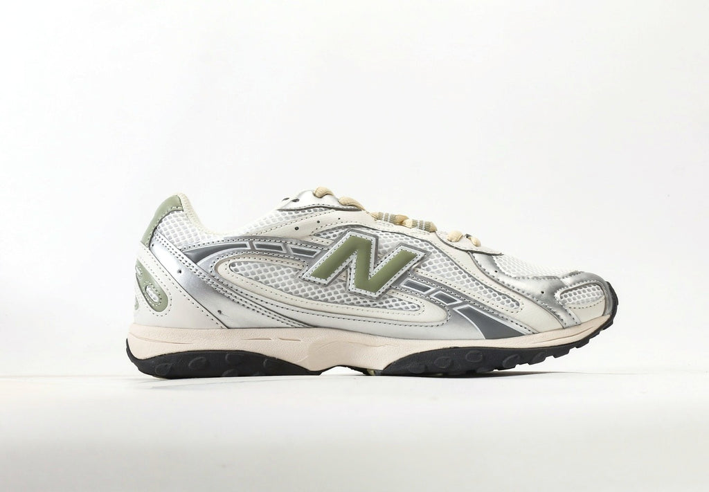 New Balance 204L Silver Metallic Sage Green