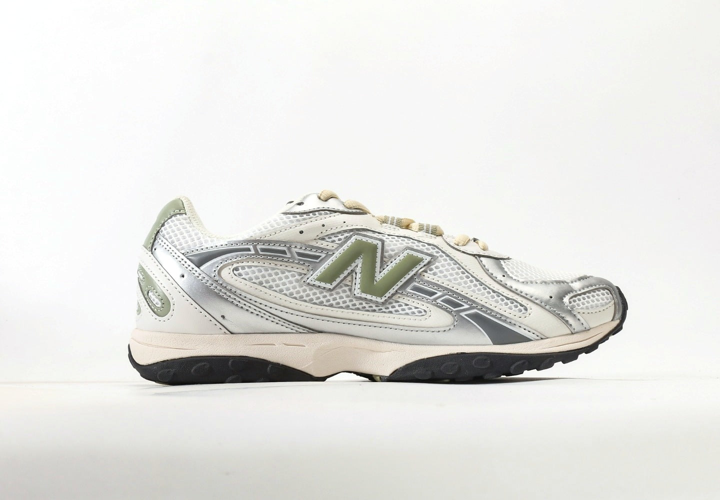New Balance 204L Silver Metallic Sage Green