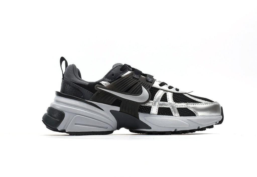 V2K Run "Black Metallic Silver"