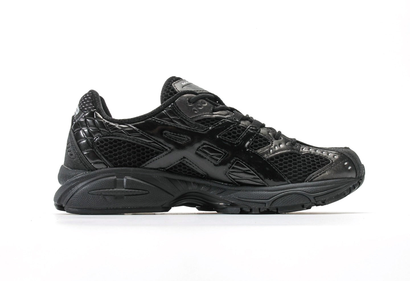 Gel Nimbus 10.1 "Black Pure Silver"