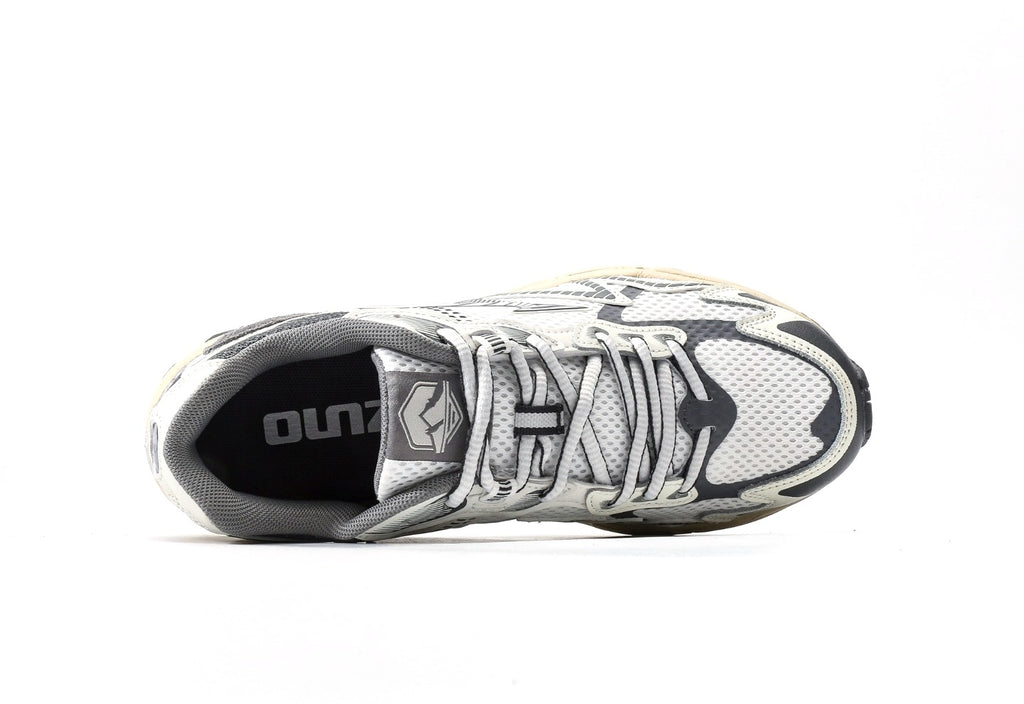 Mizuno Adventure Twe