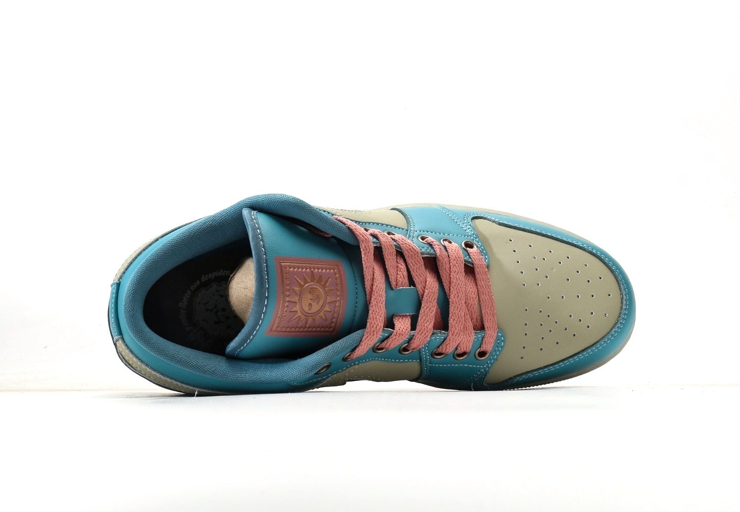 Air Jordan 1 Low Somos Eternos