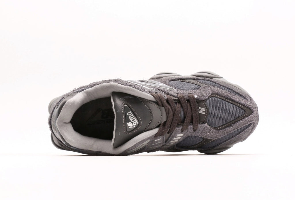New Balance 9060 Magnet