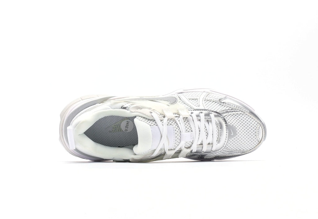 V2K Run "Metallic Silver White"