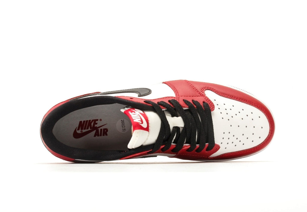 Air Jordan 1 Retro Low OG "Chicago"