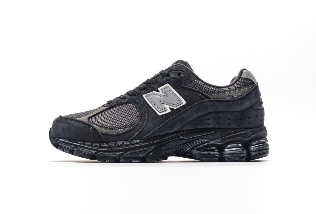 New Balance 2002R "Black/Grey"