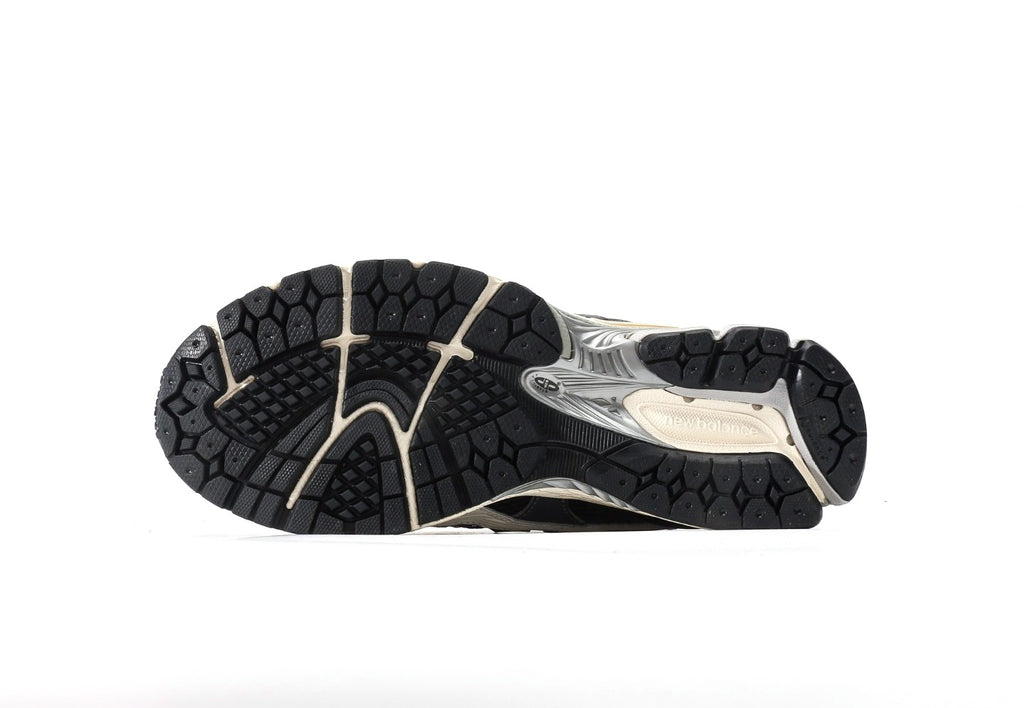 New Balance 1906U "Black Sea Salt Magnet"