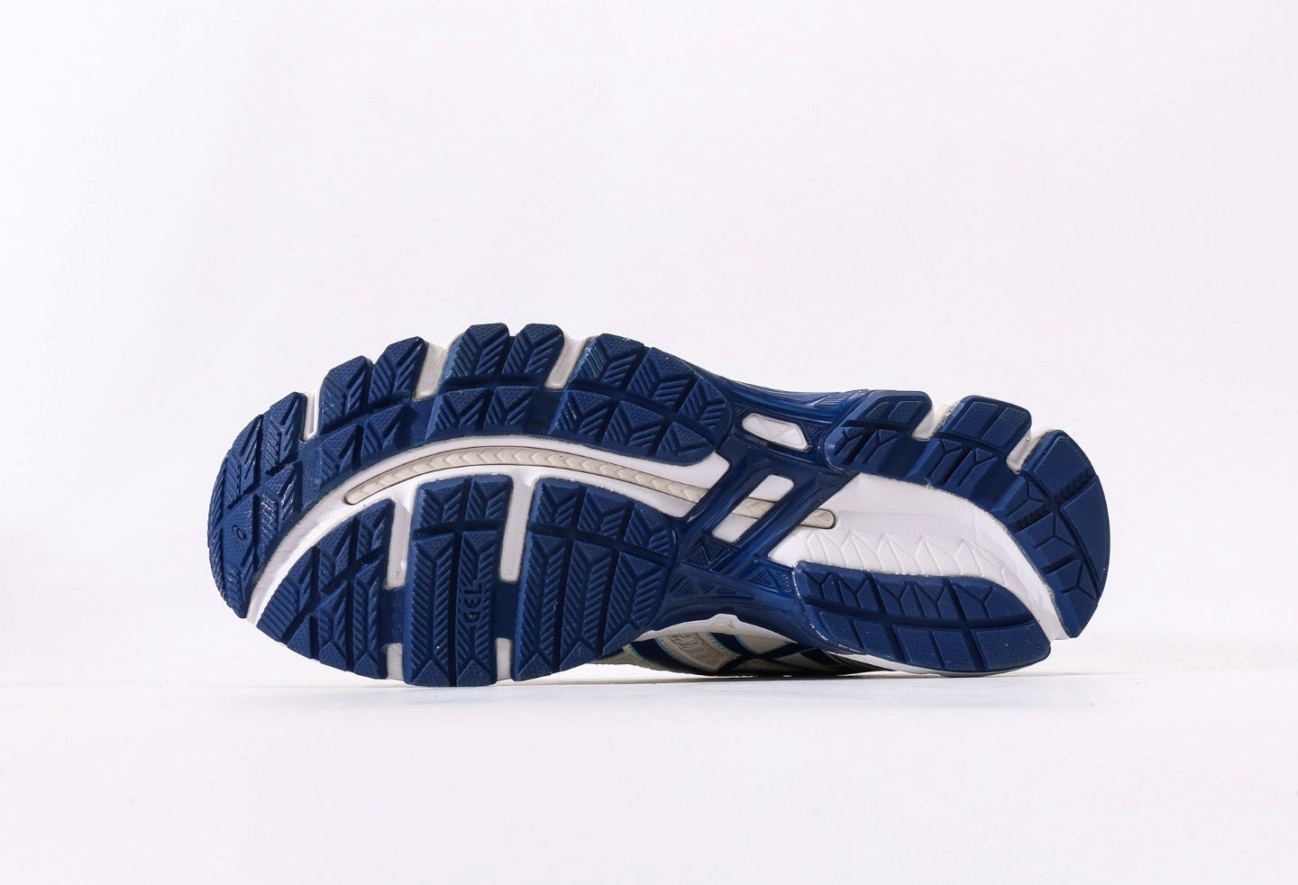 ASICS Gel-Kayano 20 - "Cream/Deep Marine"