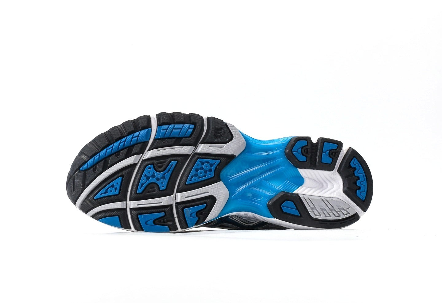 Gel-Nimbus 10.1 White Directoire Blue