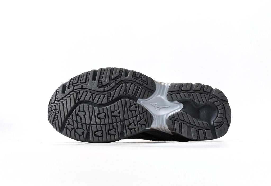Mizuno Advtuenre Twe x Wandering Earth "Grey Silver"