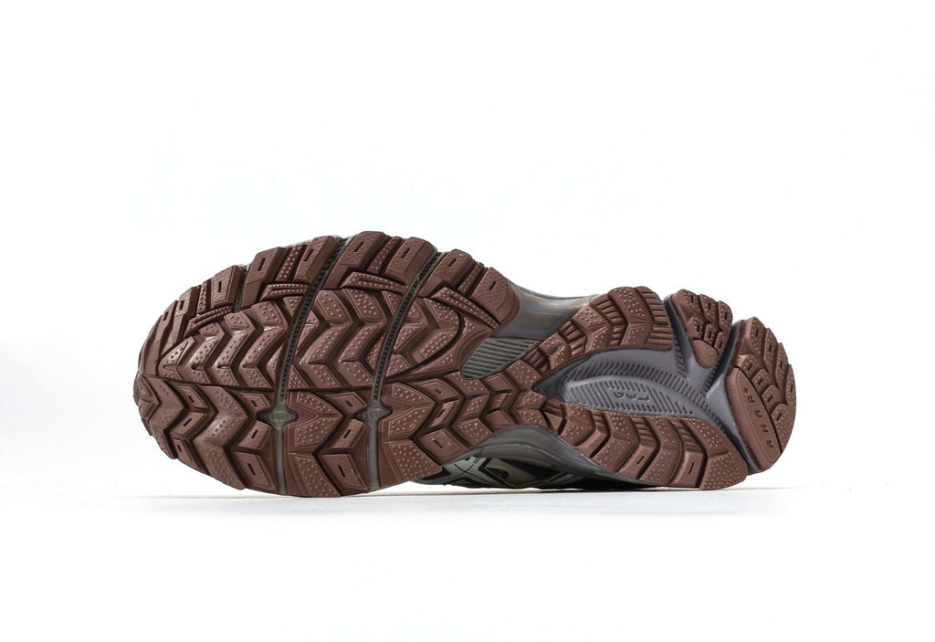 Gel Kahana 8 "Graphite Grey Sheet Rock"