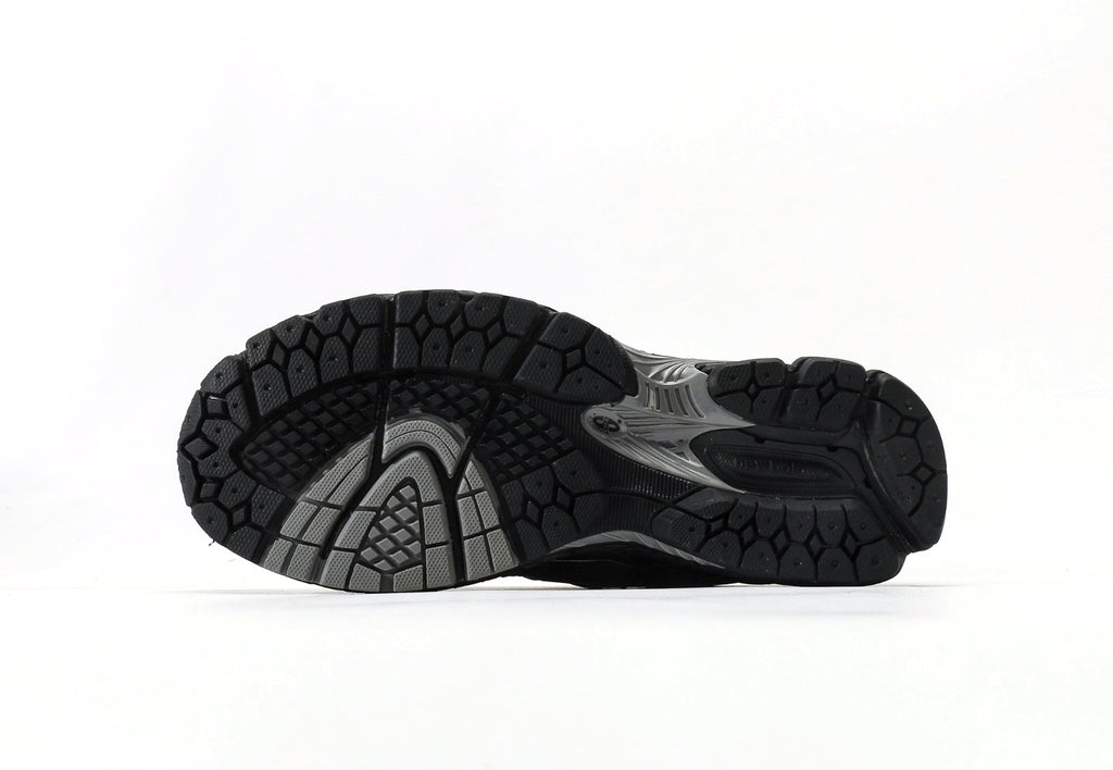 New Balance 1906R Triple Black