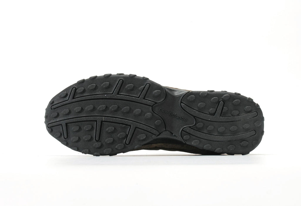 Basketcase x New Balance 204L Beef & Broccoli