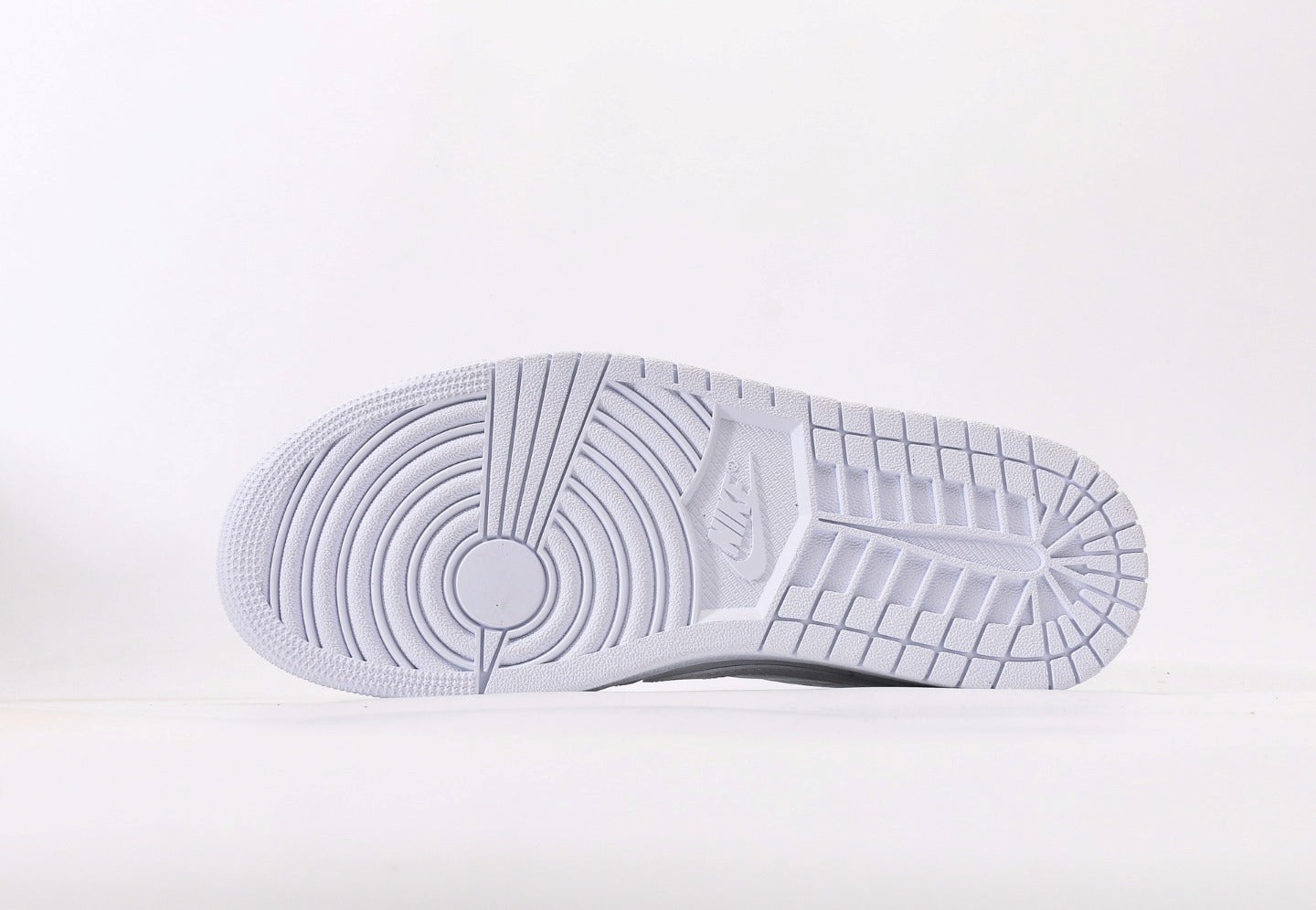 Air Jordan 1 Retro Low OG Travis Scott White Party