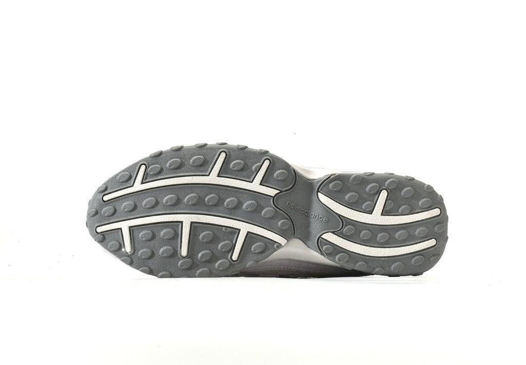New Balance 204L Pearl Grey