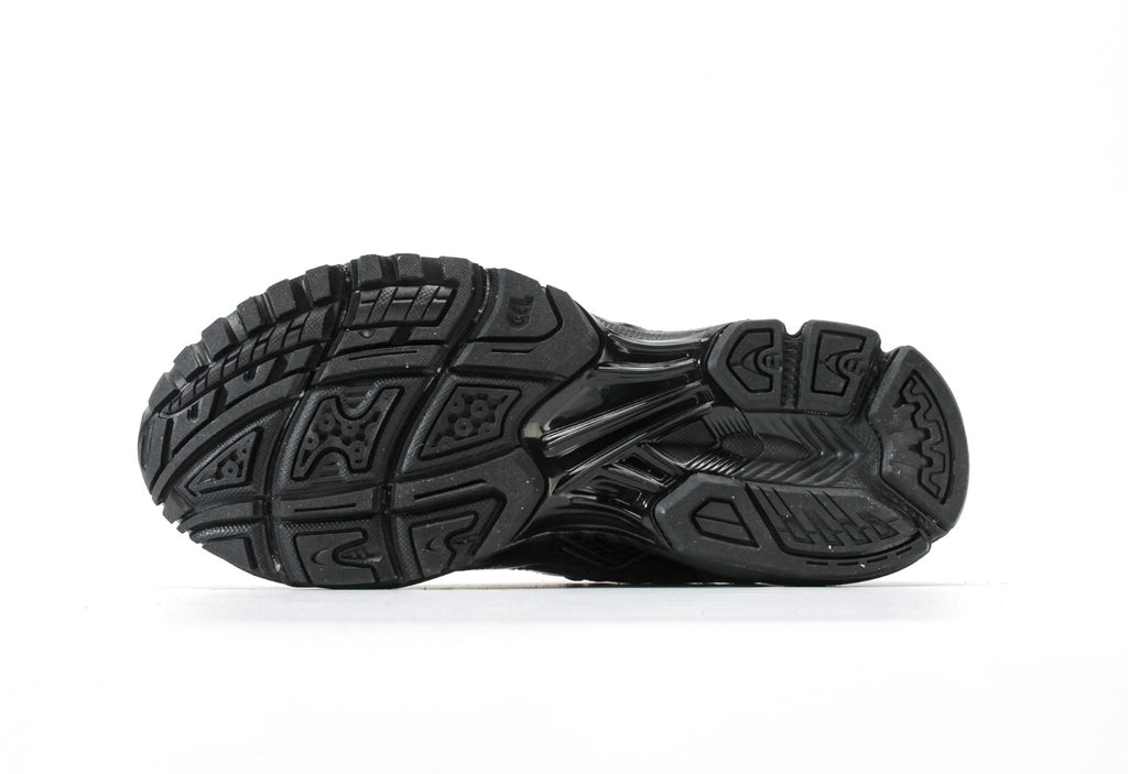 Gel Nimbus 10.1 "Black Pure Silver"