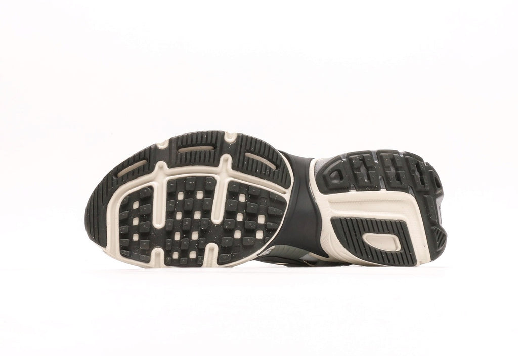 V2K Run "Pure Platinum Metallic Cool Grey"