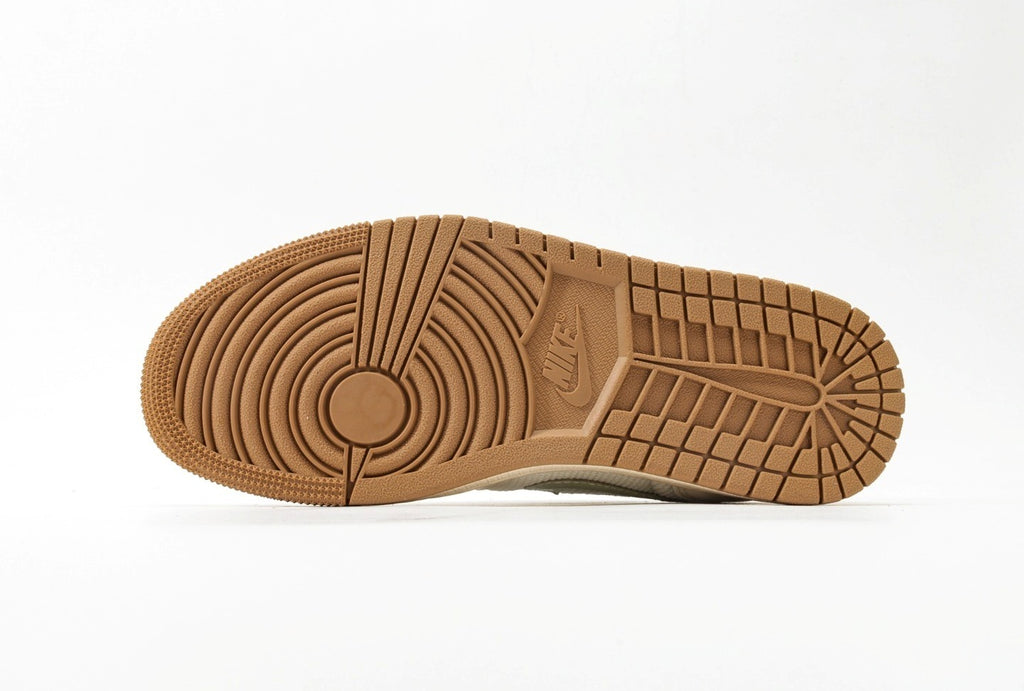 Air Jordan 1 Low SE "Sail/Olive Aura"