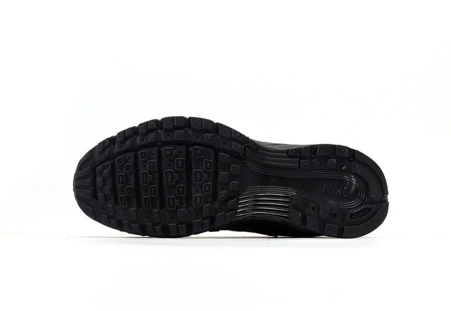 P-6000 Black White