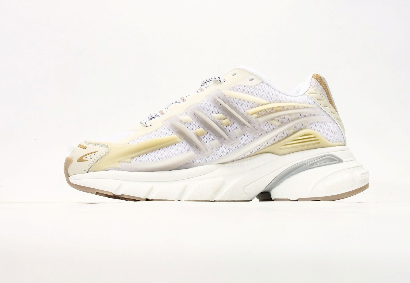 Pharrell Williams x adidas Adistar Jellyfish “Triple White”
