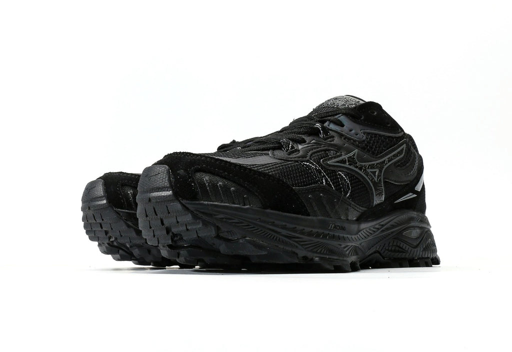Mizuno RACER ADV "Triple Black"