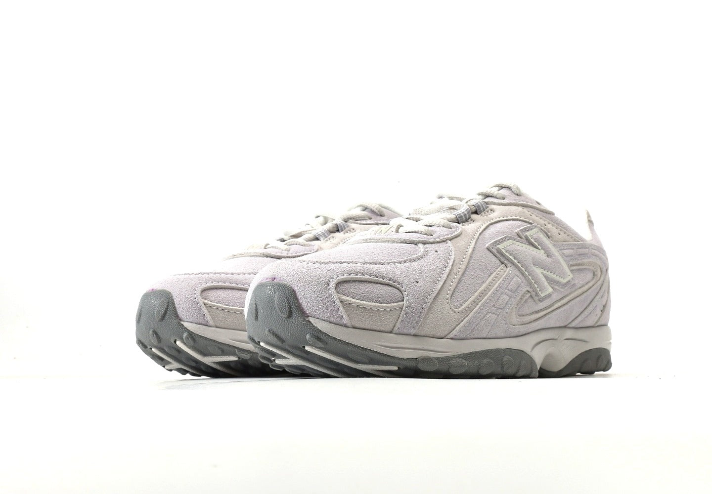 New Balance 204L Pearl Grey