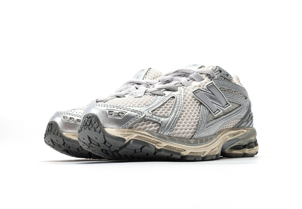 New Balance 1906R "White Silver Distressed"