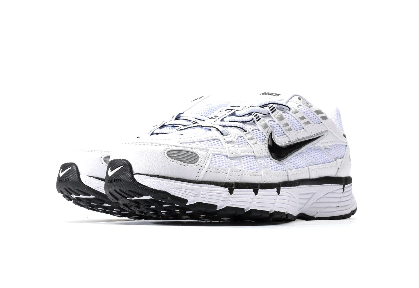 P-6000 "White Metallic Silver Black"