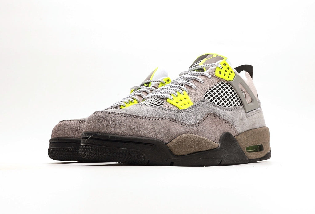 Air Jordan 4 Retro SE "Neon"