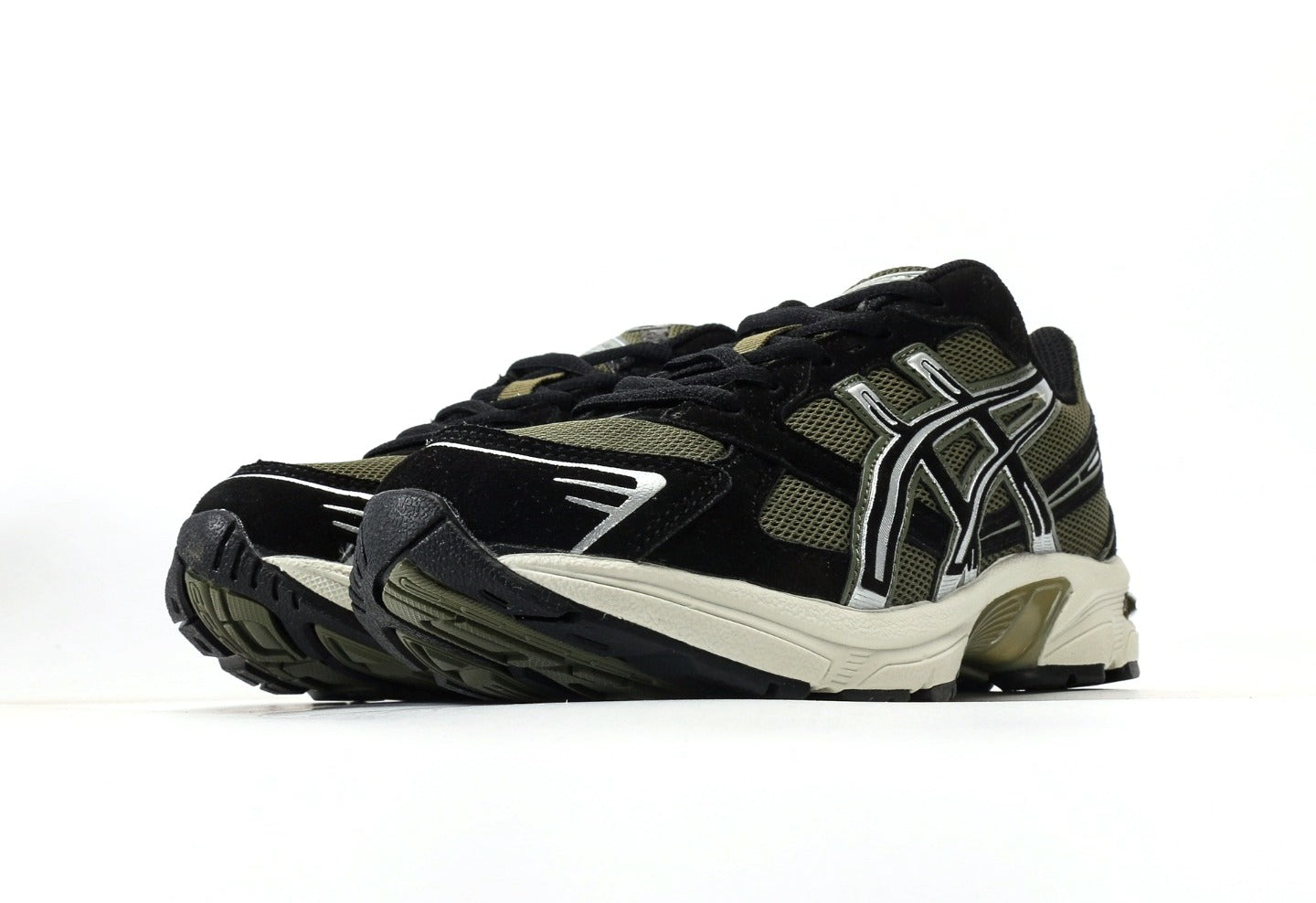 Gel-1130 Irvine Black