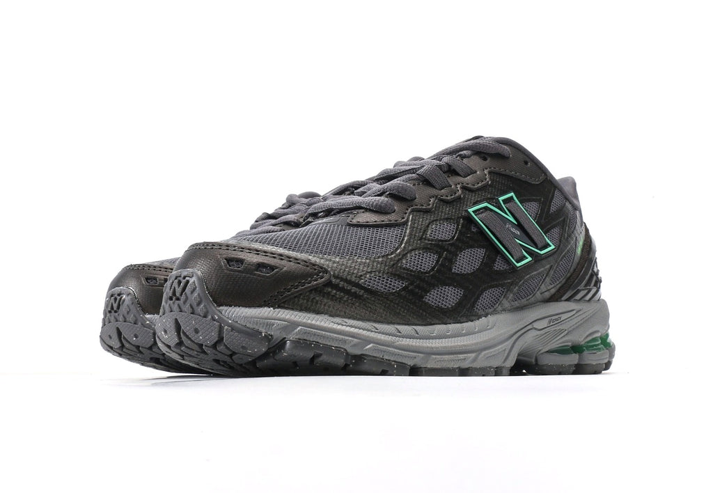 New Balance 1906W "BLACK METALLIC"