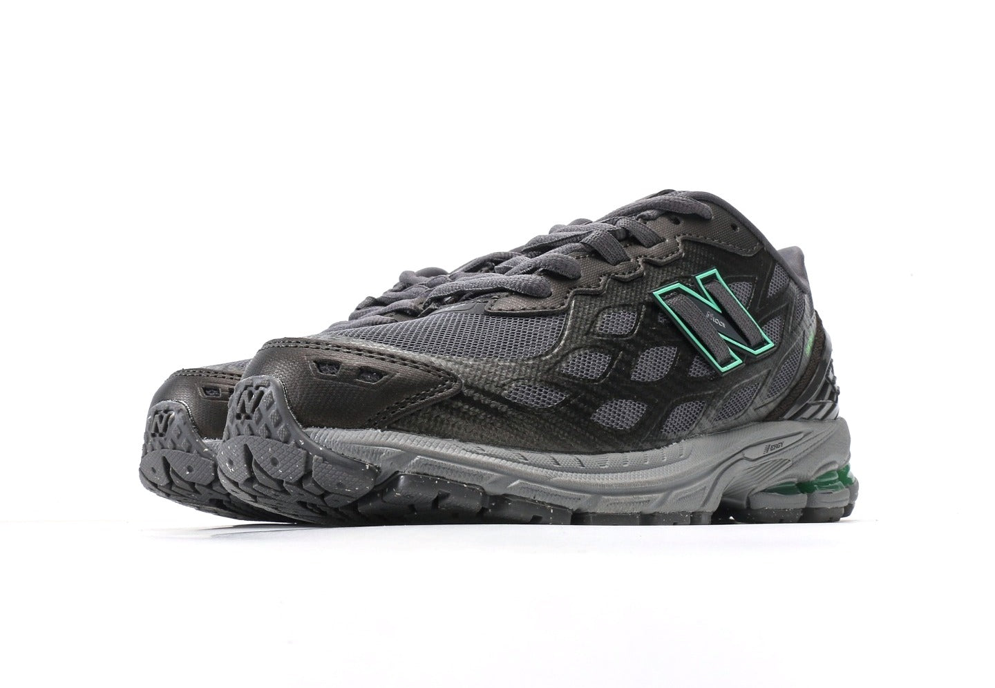New Balance 1906W "BLACK METALLIC"