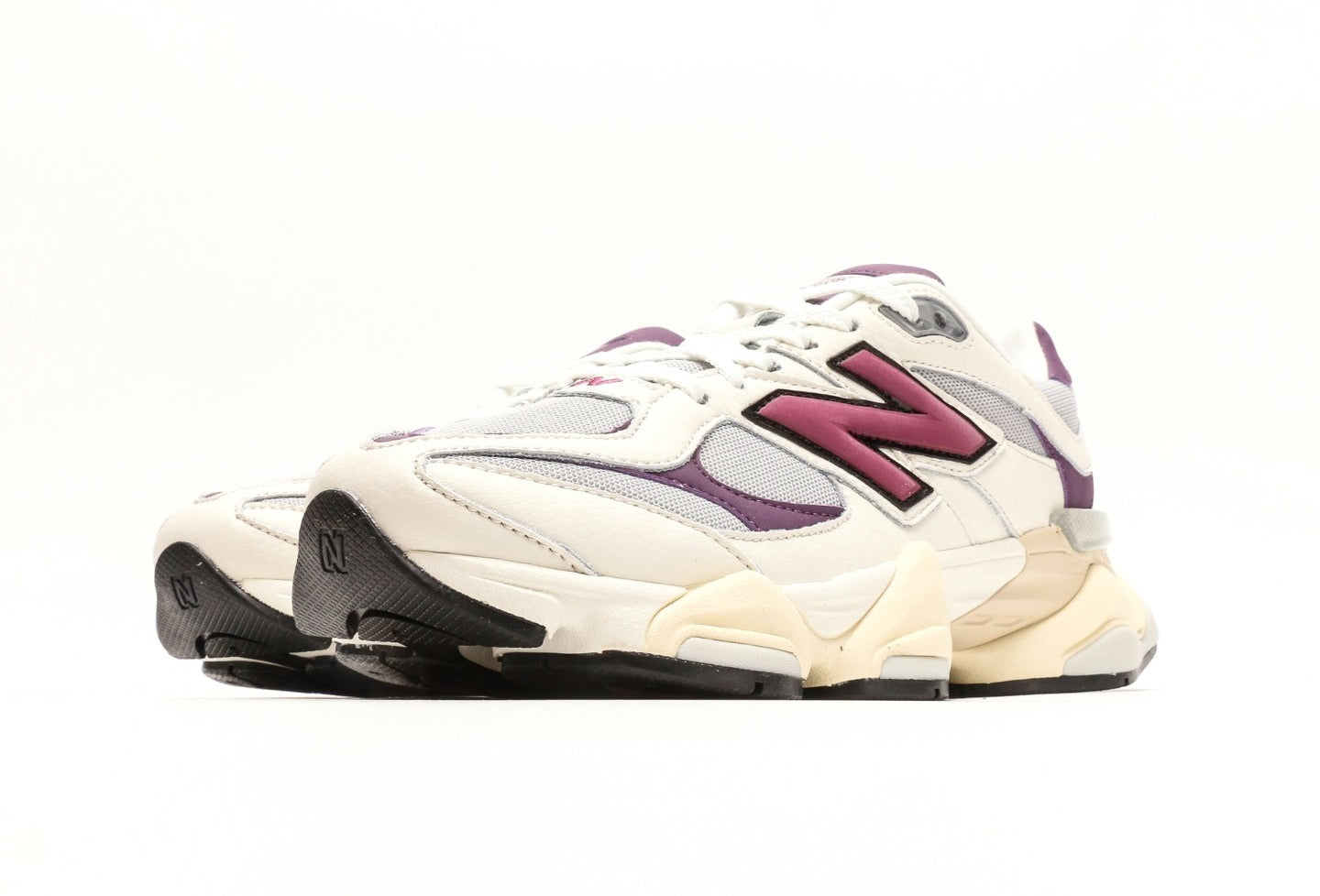 New Balance 9060 Magenta