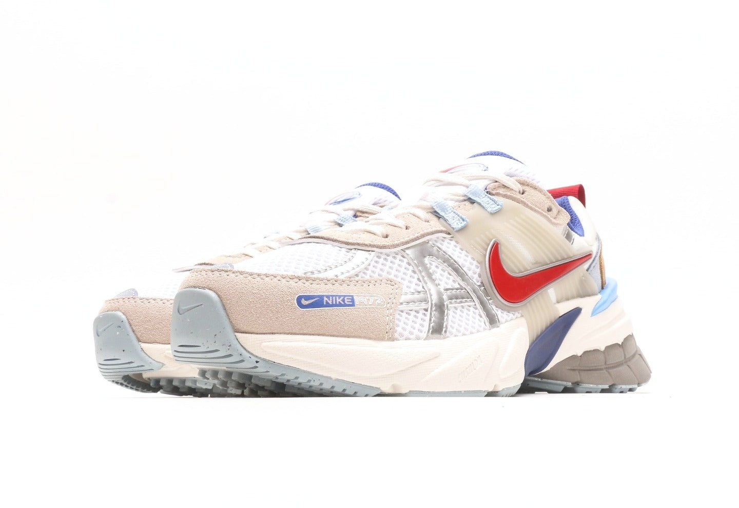 V2K Run "Metallic Silver Gym Red"