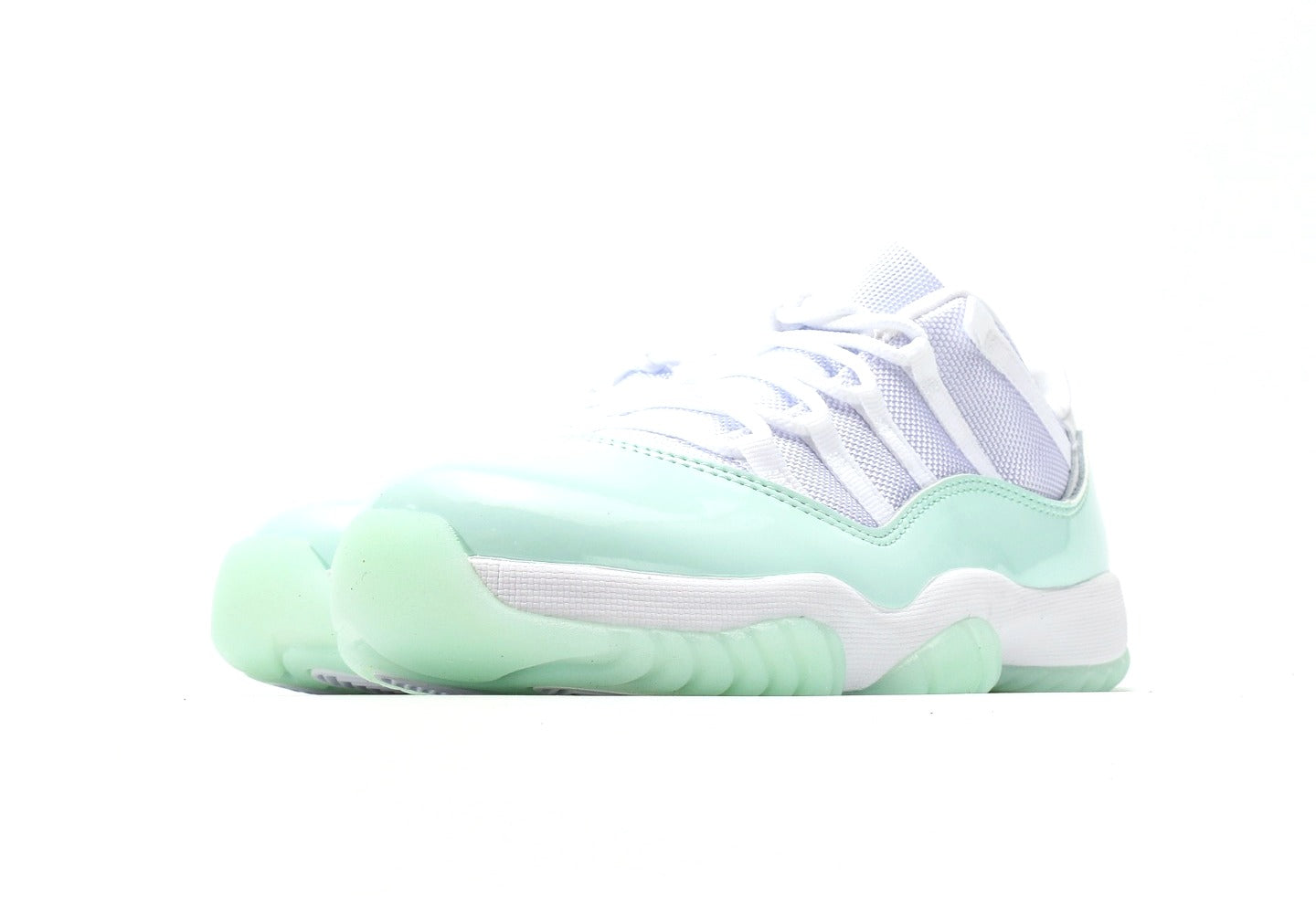 Air Jordan 11 Low "Igloo" [PK GOD]