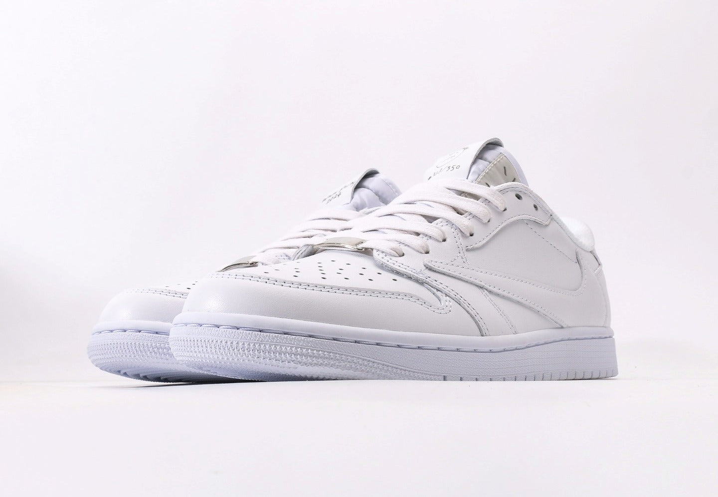 Air Jordan 1 Retro Low OG Travis Scott White Party