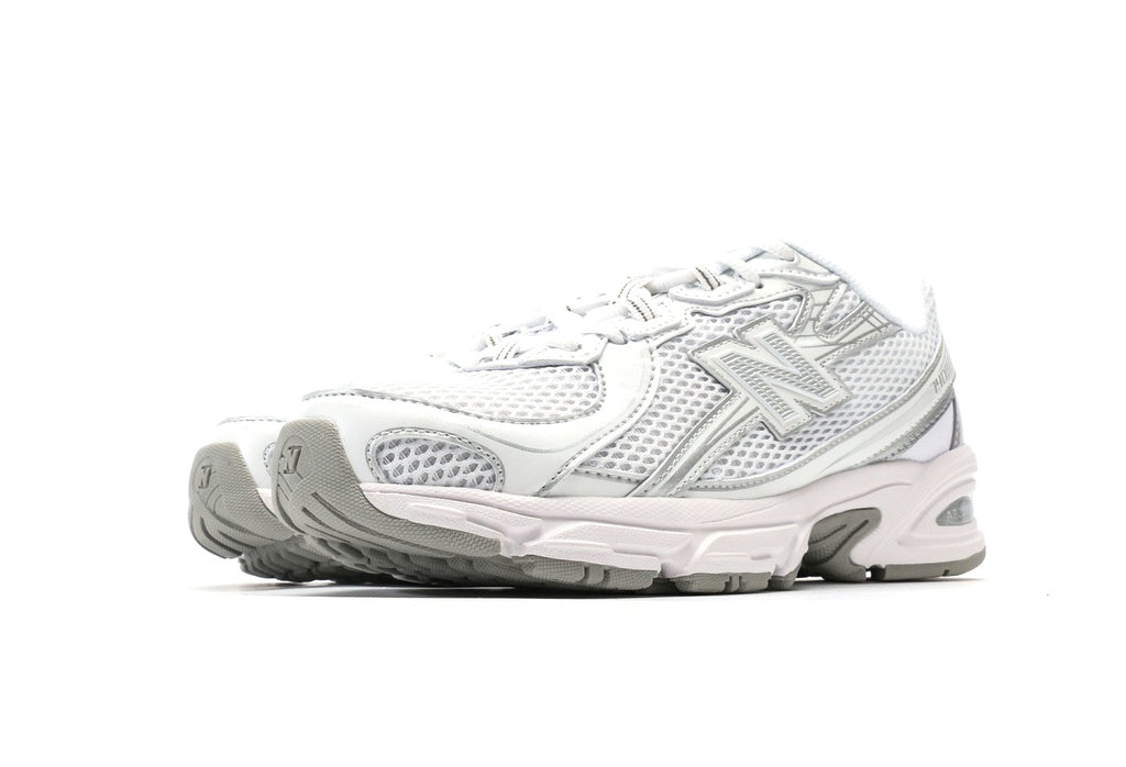 New Balance 740 "White & Silver Metallic"