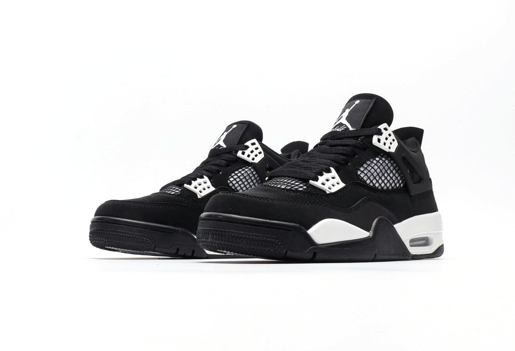 Air Jordan 4 White Thunder